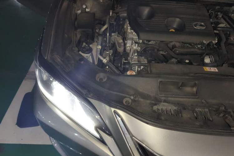 Used Lexus ES 2022 200 Excellence Edition Engine Bay Right