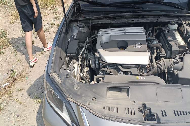 Used Lexus ES 2022 200 Excellence Edition Engine Bay Right