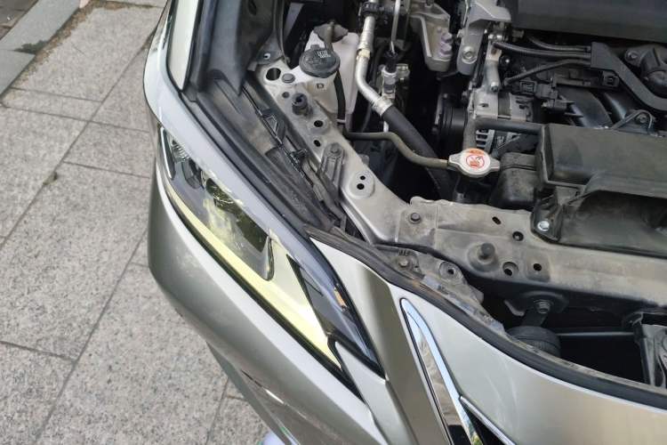 Used Lexus ES 2022 200 Excellence Edition Engine Bay Right