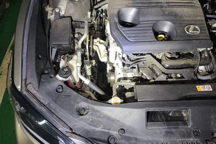 Used Lexus ES 2022 200 Excellence Edition Engine Bay Right