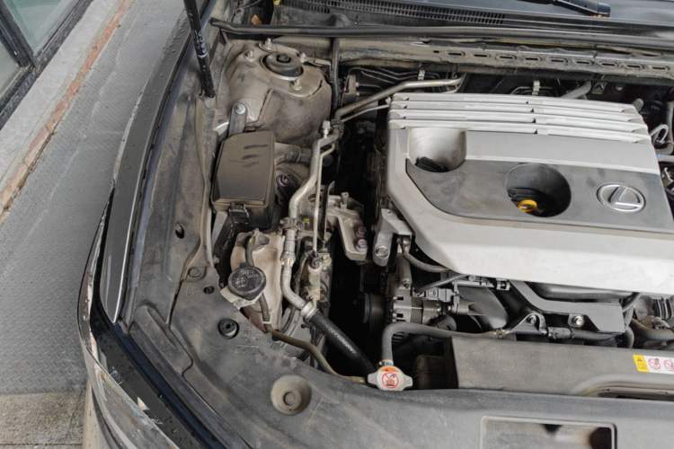 Used Lexus ES 2022 200 Excellence Edition Engine Bay Right