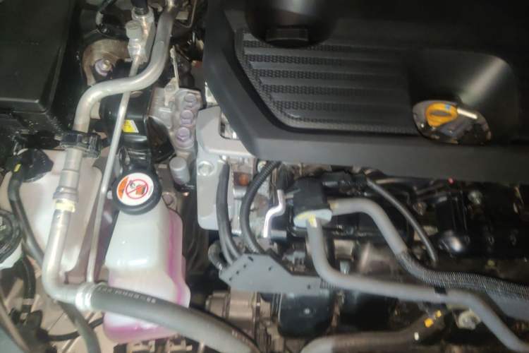 Used Lexus ES 2022 300h Excellence Edition Engine Bay Right