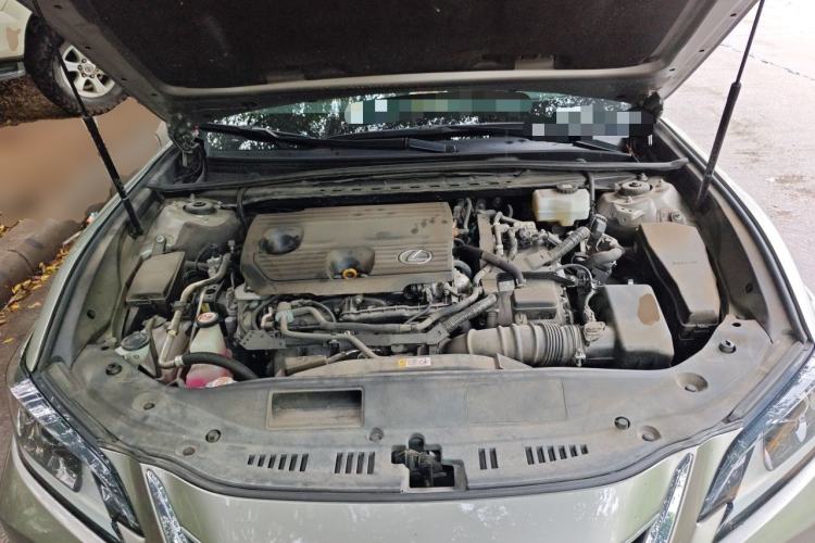Used Lexus ES 2022 300h Excellence Edition Engine Bay