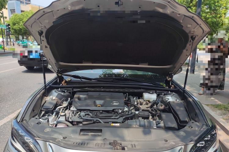 Used Lexus ES 2022 300h Deluxe Edition Engine Bay