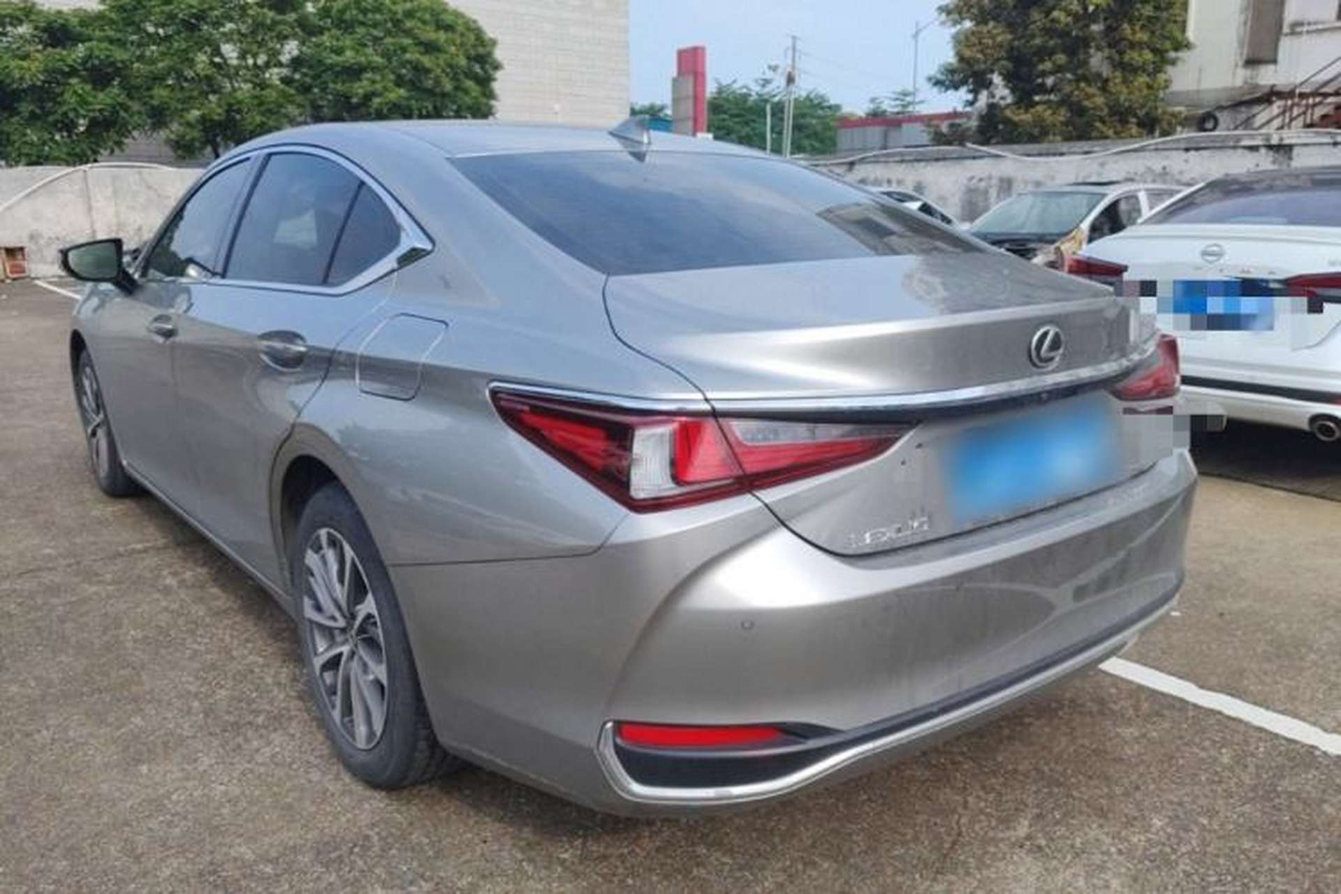 Used Lexus ES 2022 200 Excellence Edition Exterior 2