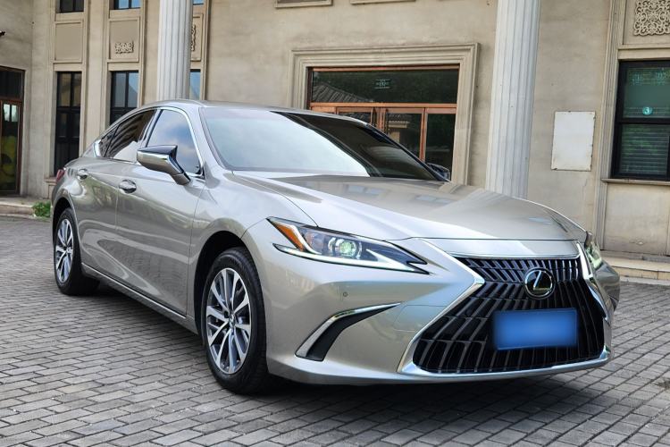 Used Lexus ES 2022 200 Excellence Edition Exterior 2