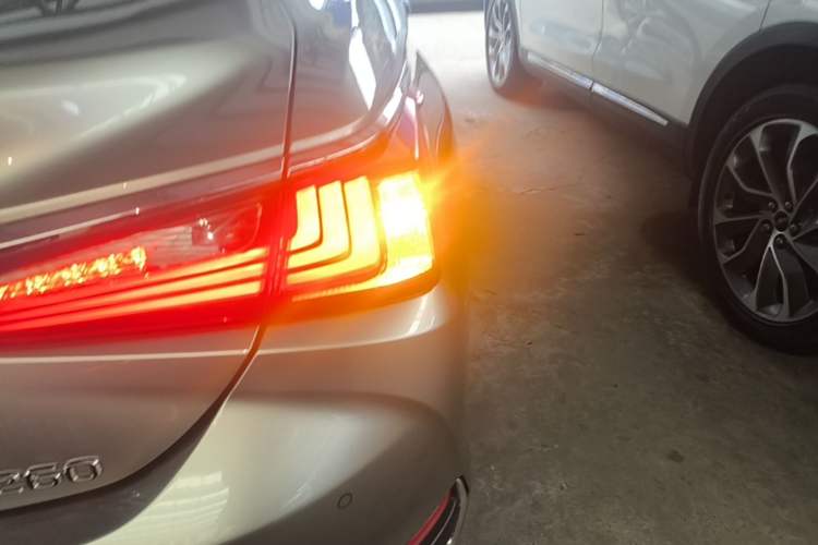 Used Lexus ES 2022 260 Excellence Edition Exterior 3
