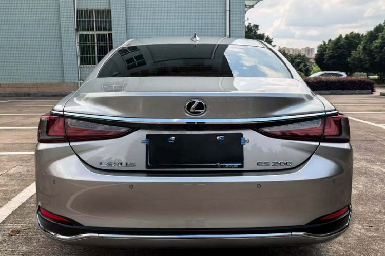 Used Lexus ES 2022 200 Excellence Edition Exterior 3