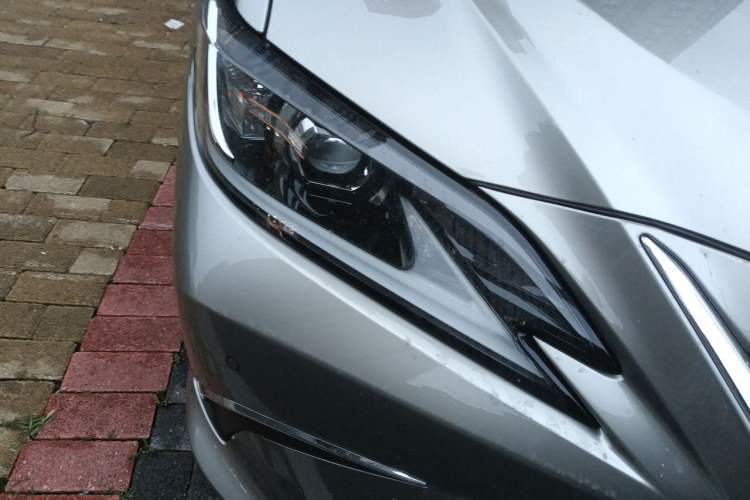 Used Lexus ES 2022 300h Excellence Edition Exterior 6