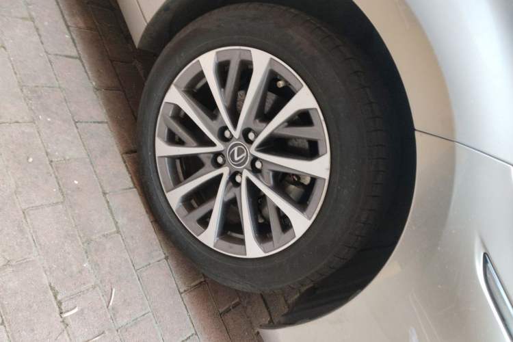 Used Lexus ES 2022 200 Excellence Edition Exterior 7