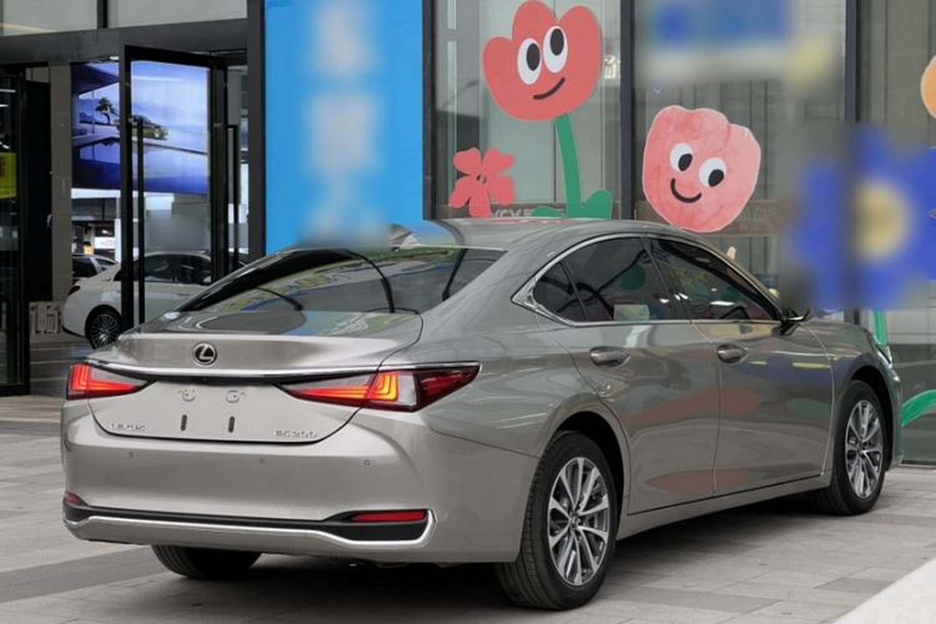 Used Lexus ES 2022 200 Excellence Edition Exterior 9