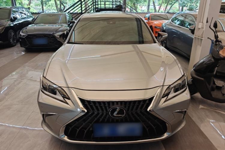 Used Lexus ES 2022 200 Excellence Edition Front