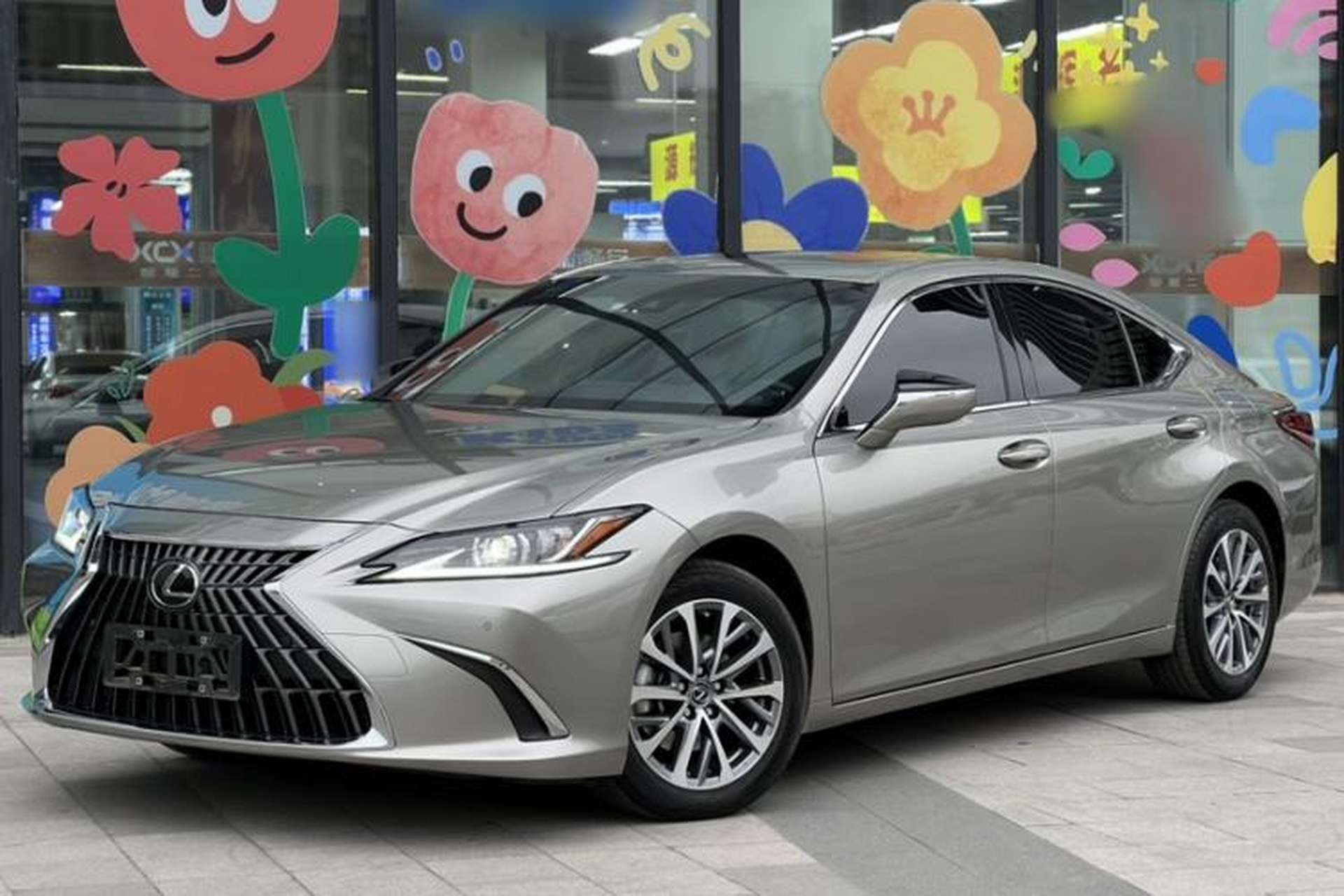 Used Lexus ES 2022 200 Excellence Edition Front Left 45 Deg