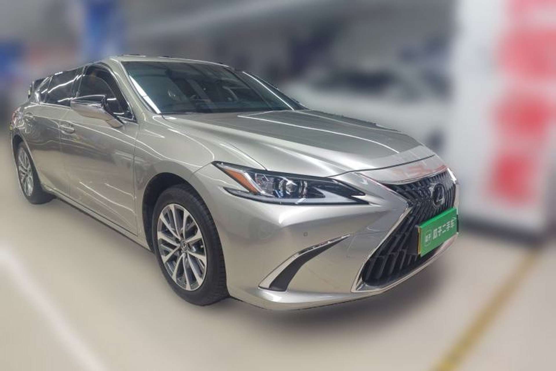 Used Lexus ES 2022 200 Excellence Edition Front Right 45 Deg
