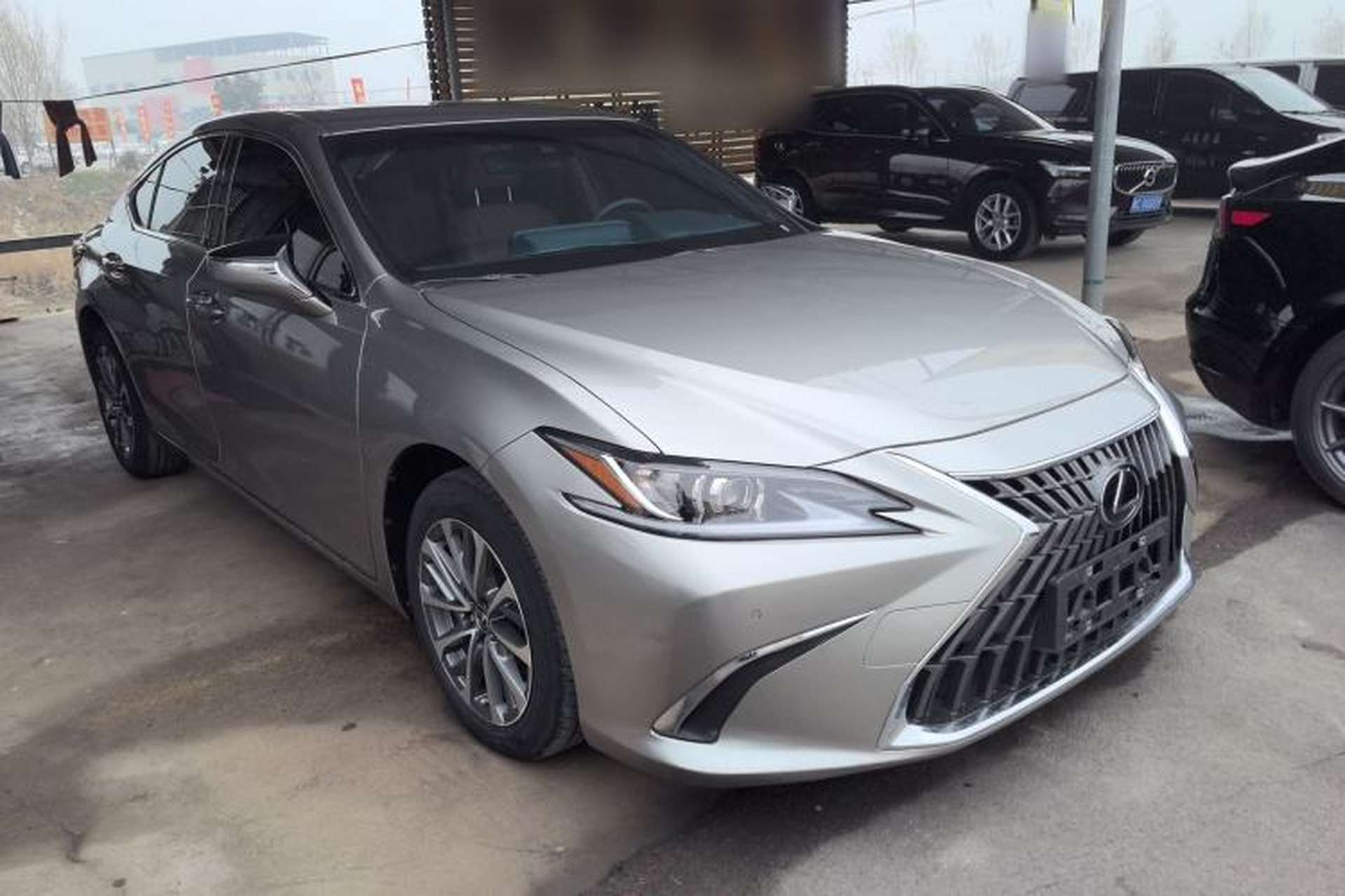 Used Lexus ES 2022 200 Luxury Edition Front Right 45 Deg