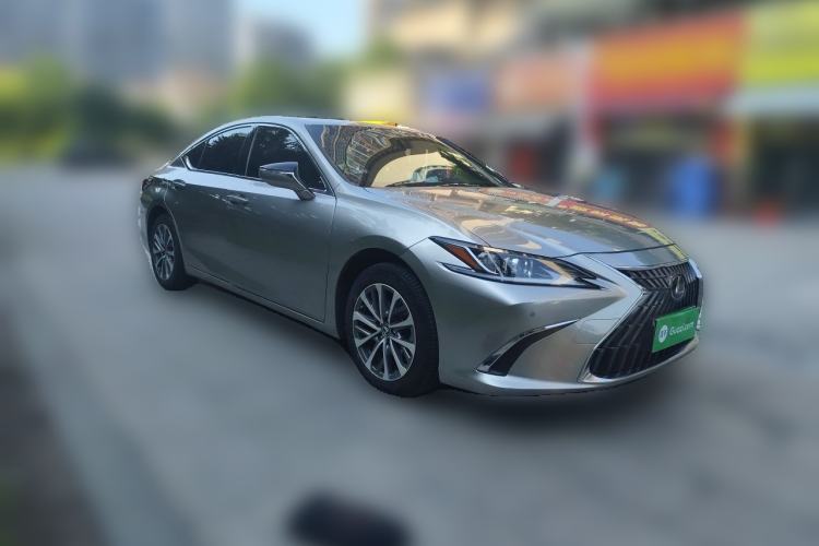 Used Lexus ES 2022 200 Excellence Edition Front Right 45 Deg