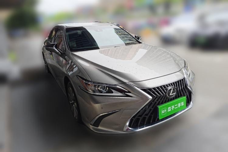 Used Lexus ES 2022 200 Excellence Edition Front Right 45 Deg