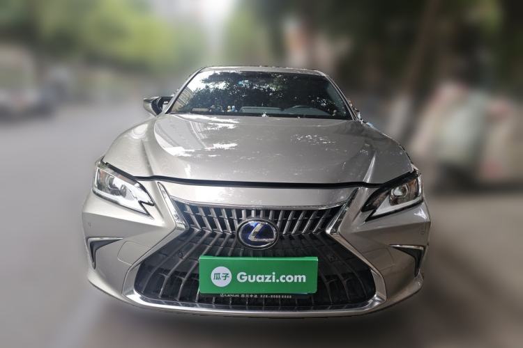 Used Lexus ES 2022 300h Excellence Edition Front