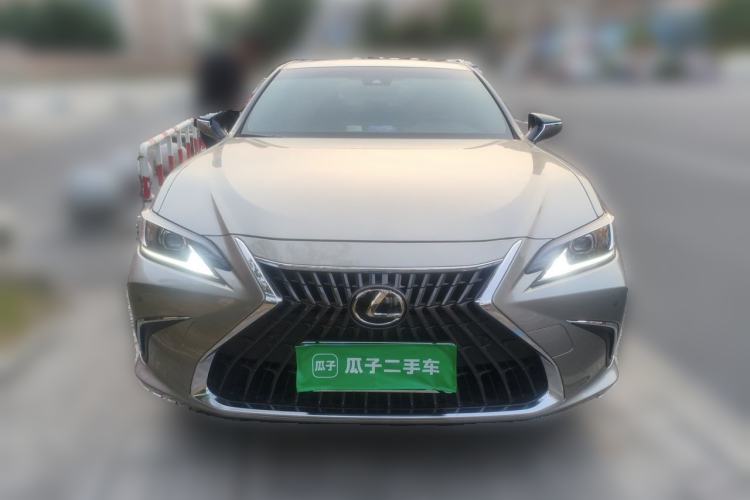 Used Lexus ES 2022 200 Luxury Edition Front