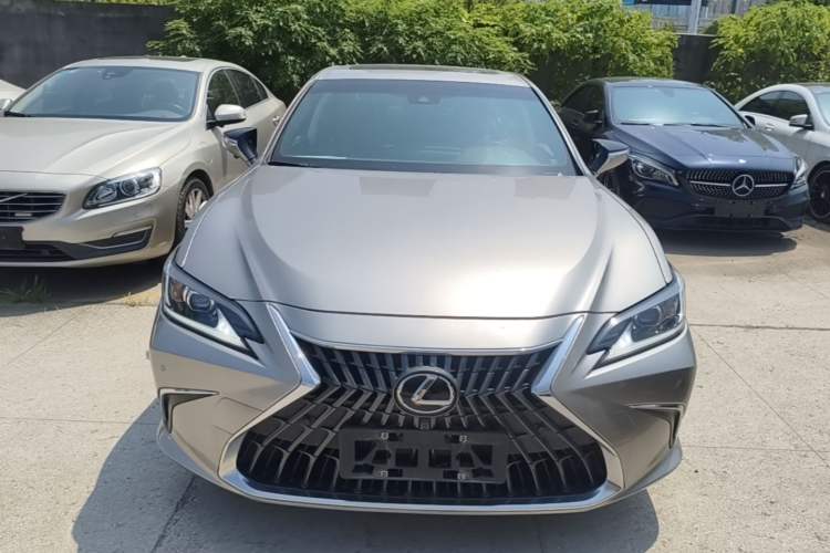 Used Lexus ES 2022 200 Excellence Edition Front
