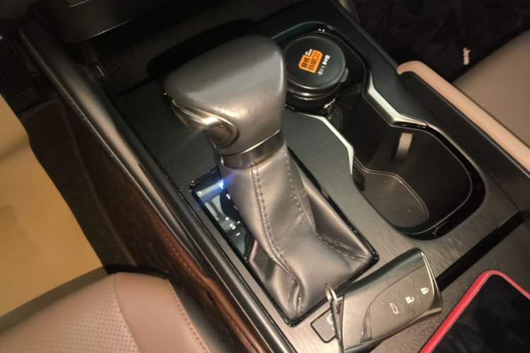 Used Lexus ES 2022 260 Excellence Edition Gear Lever