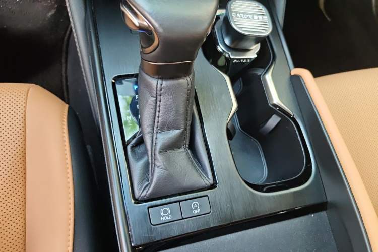 Used Lexus ES 2022 200 Excellence Edition Gear Lever