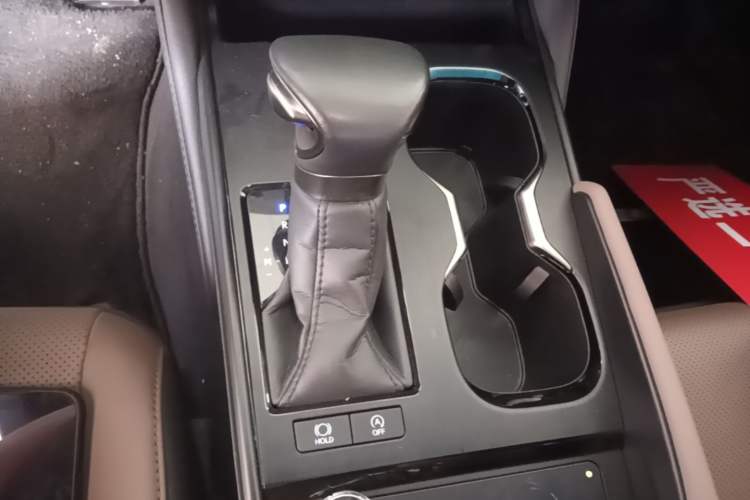 Used Lexus ES 2022 200 Luxury Edition Gear Lever