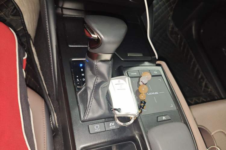 Used Lexus ES 2022 300h Excellence Edition Gear Lever