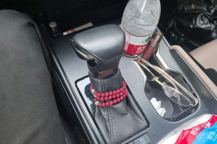 Used Lexus ES 2022 200 Excellence Edition Gear Lever