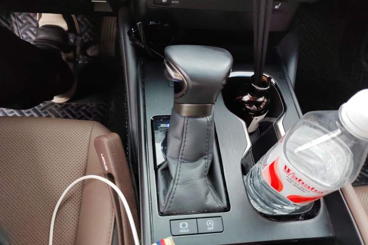 Used Lexus ES 2022 200 Excellence Edition Gear Lever