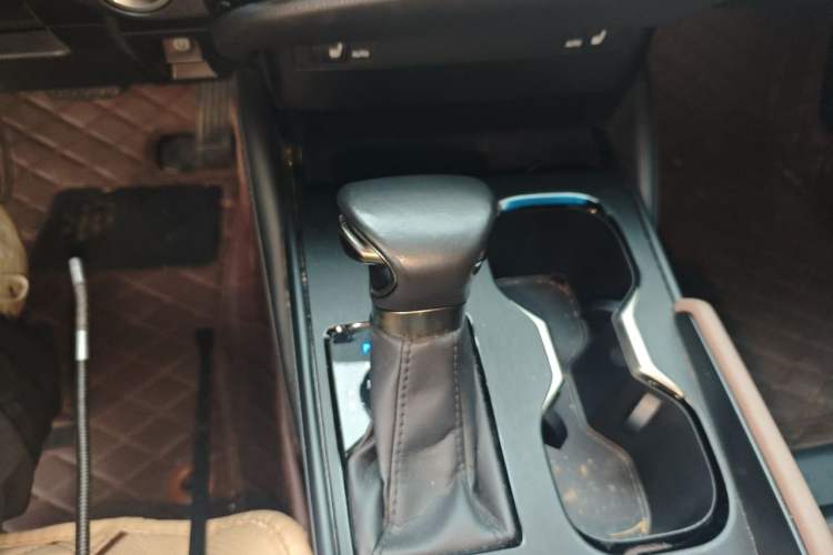 Used Lexus ES 2022 300h Excellence Edition Gear Lever