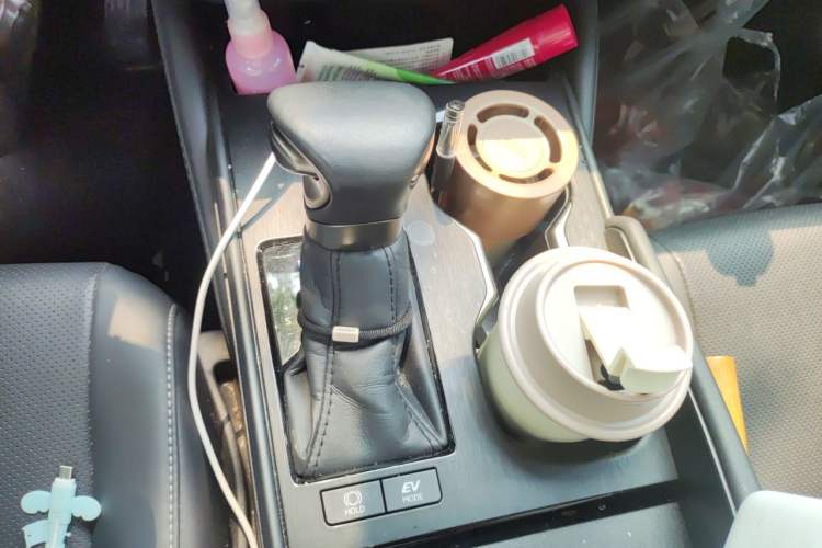 Used Lexus ES 2022 300h Deluxe Edition Gear Lever