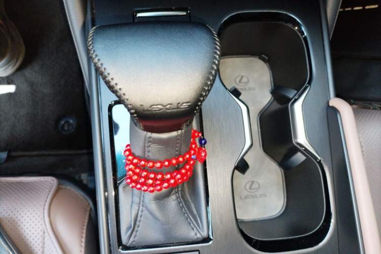 Used Lexus ES 2022 200 Excellence Edition Gear Lever