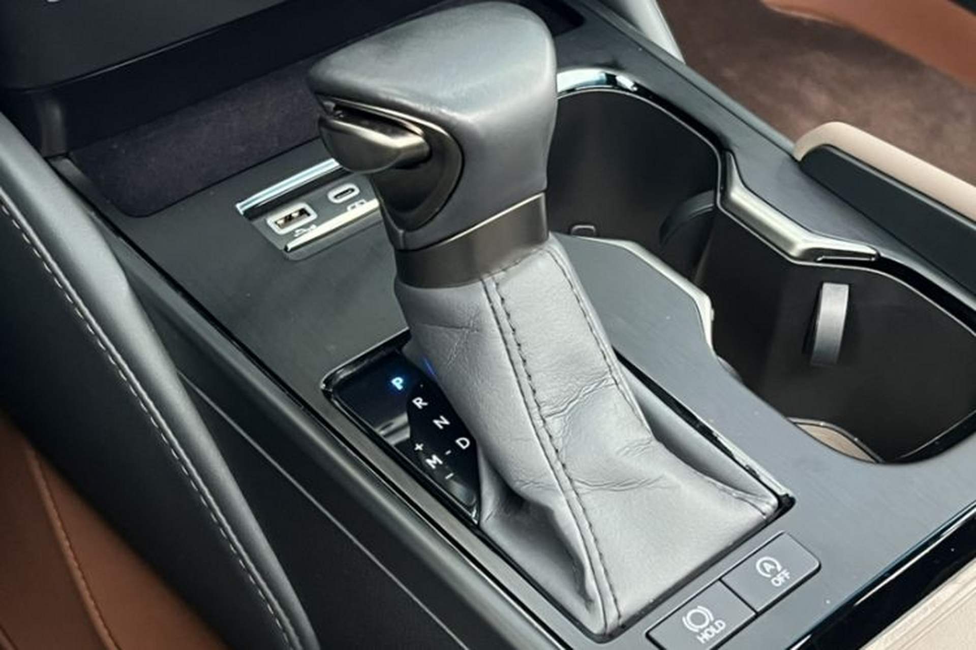 Used Lexus ES 2022 200 Excellence Edition Gear Lever