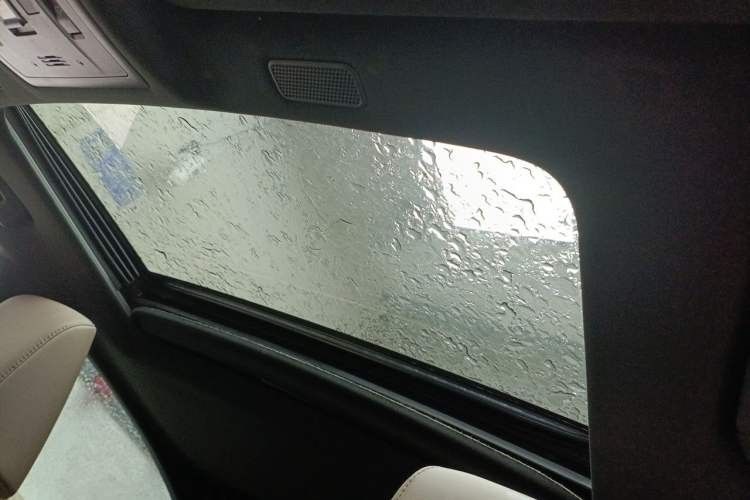 Used Lexus ES 2022 200 Excellence Edition Headliner