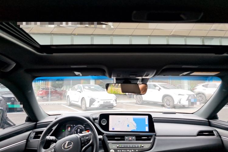 Used Lexus ES 2022 300h Deluxe Edition Headliner