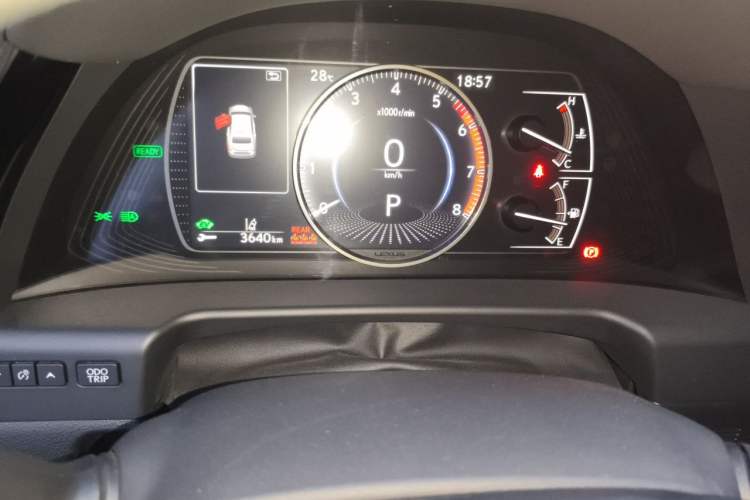 Used Lexus ES 2022 300h Excellence Edition Instrument Cluster