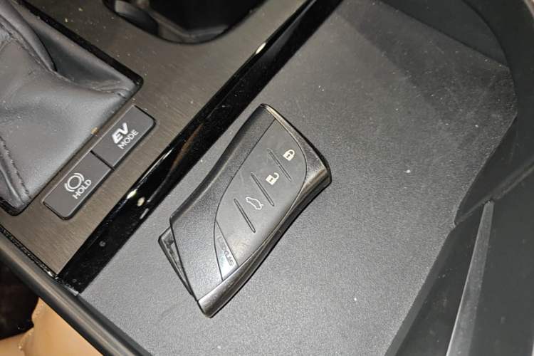 Used Lexus ES 2022 300h Excellence Edition Interior 1