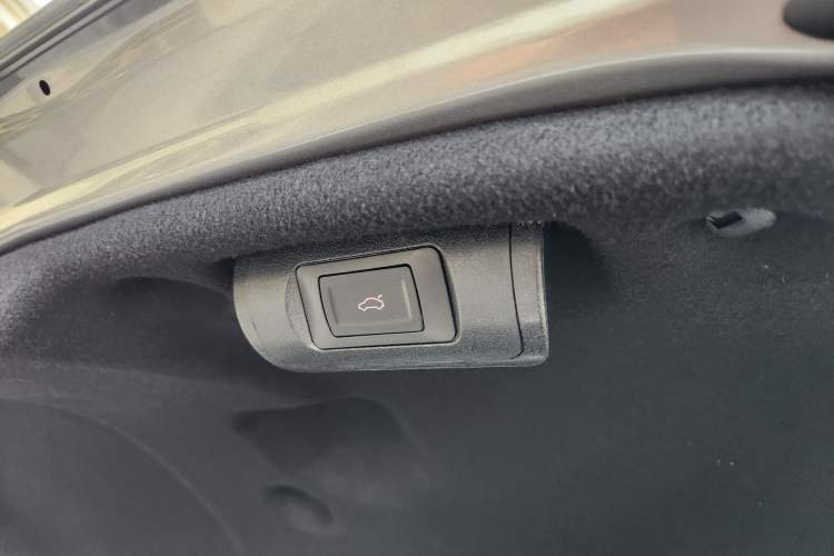 Used Lexus ES 2022 200 Excellence Edition Interior 1