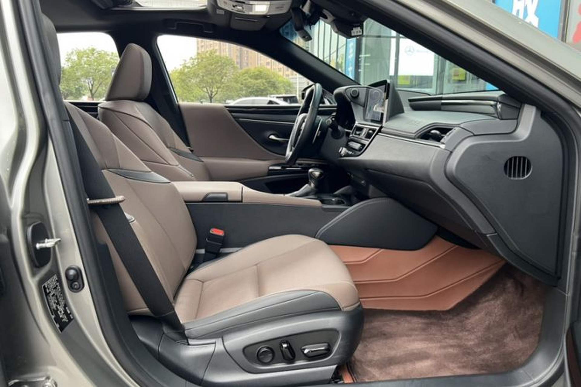 Used Lexus ES 2022 200 Excellence Edition Interior 3