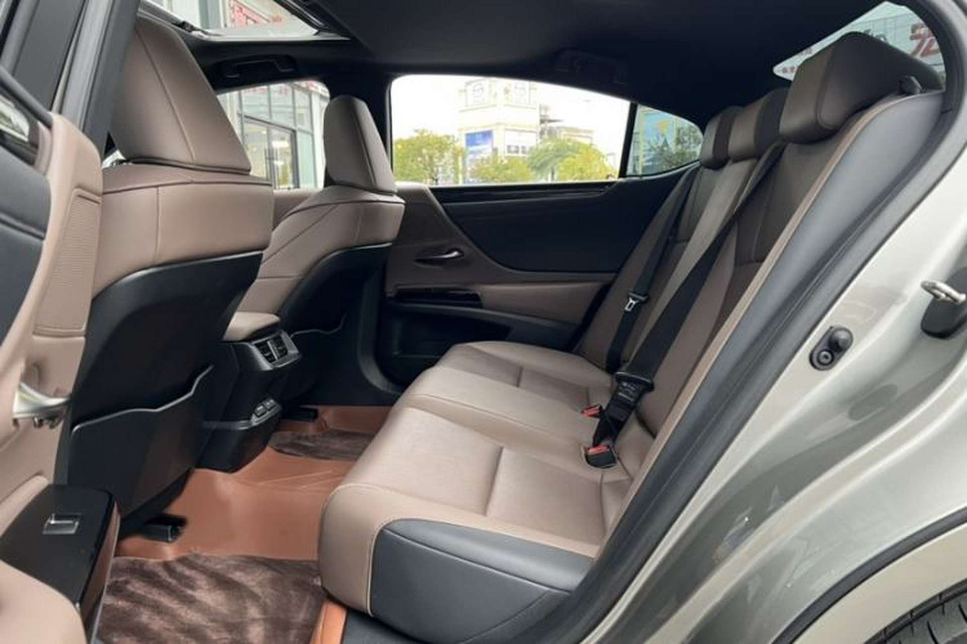 Used Lexus ES 2022 200 Excellence Edition Interior 5