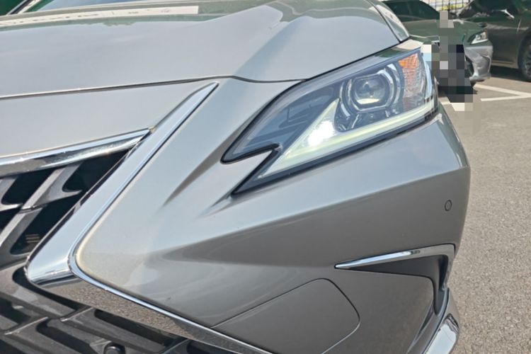 Used Lexus ES 2022 300h Excellence Edition Left Front Headlight