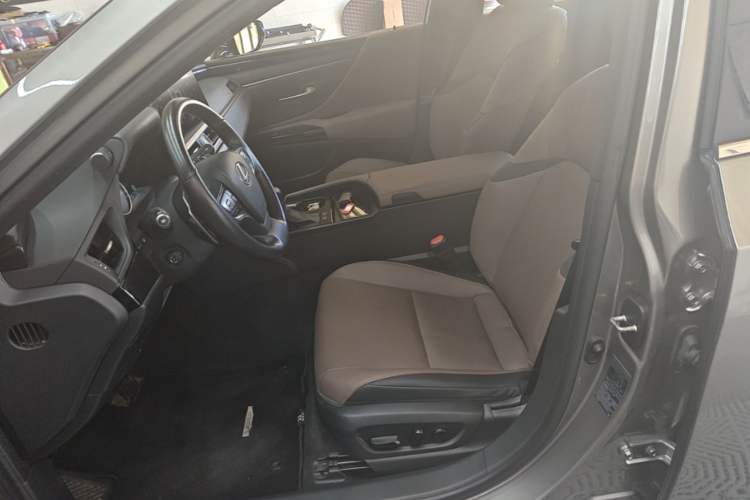 Used Lexus ES 2022 200 Excellence Edition Left Front Seat