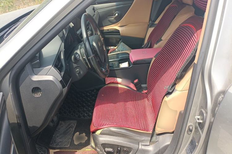 Used Lexus ES 2022 200 Excellence Edition Left Front Seat