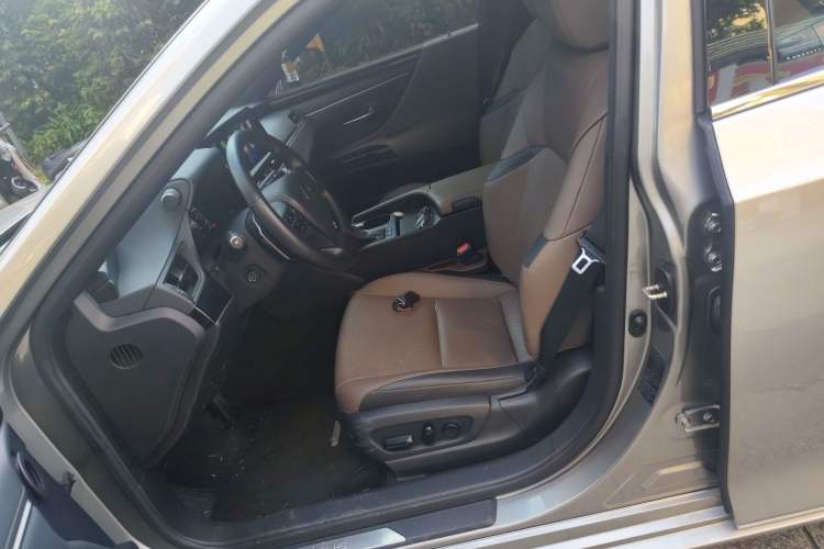 Used Lexus ES 2022 200 Excellence Edition Left Front Seat