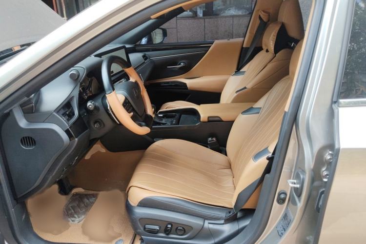 Used Lexus ES 2022 200 Excellence Edition Left Front Seat