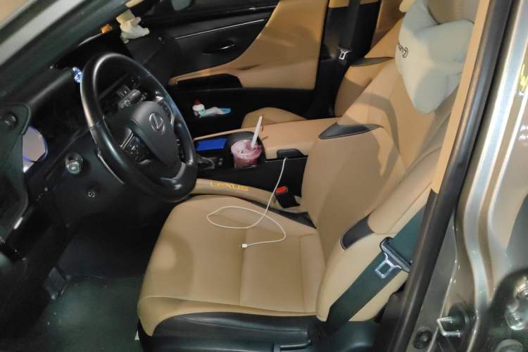 Used Lexus ES 2022 200 Excellence Edition Left Front Seat