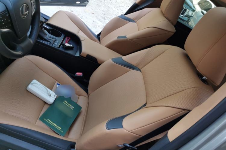 Used Lexus ES 2022 200 Excellence Edition Left Front Seat