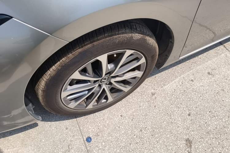 Used Lexus ES 2022 200 Excellence Edition Left Front Wheel Hub