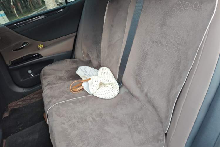 Used Lexus ES 2022 200 Excellence Edition Left Rear Seat